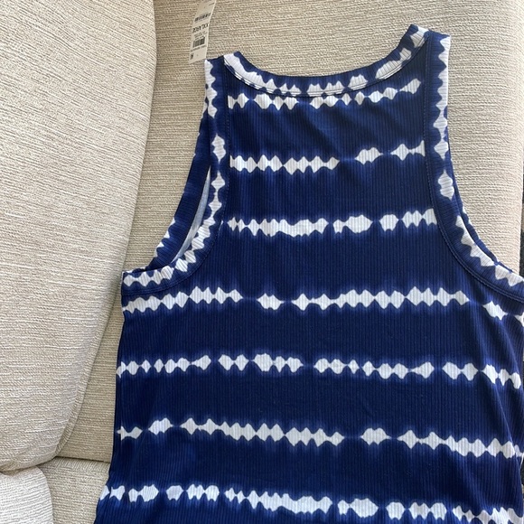 Navy Blue and White xxl Ribbed Tank runs small - Picture 5 of 6